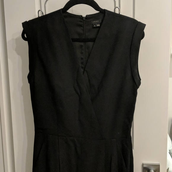 Theory classic jumpsuit sz 6 - Picture 2 of 7